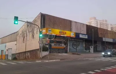 Imovel comercial a venda com 6 lojas e mais 2 galpoes - vila re