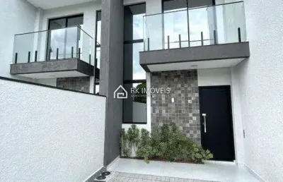 Novíssimo sobrado duplex 2 suítes, 84m² a 500m da praia!