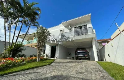 Casa exclusiva à venda com 3 suítes + edícula – sustentabilidade, conforto e sofisticação!