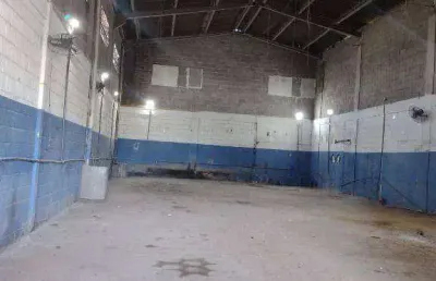 Galpão para alugar, 380 m² por r$ 7.000,00/mês - tude bastos - praia grande/sp
