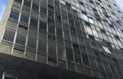 Sala comercial com 27,70m² privativos, 1 banheiro, venda, centro, florianópolis.