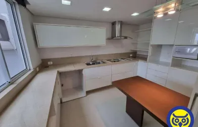 Cobertura duplex com 3 dormitórios, 1 vaga livre, à venda, centro, fpolis