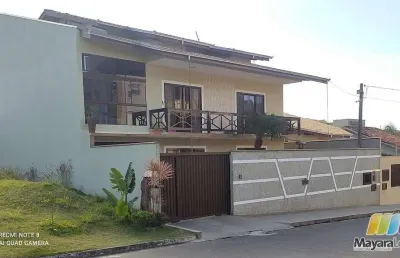 Casa com 5 quartos à venda na Rua Mario Roberto Robaina, Água Branca, São Francisco do Sul