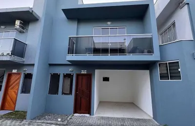 Casa com 3 quartos à venda na Rua Vereador Ruth Nobrega Martinez, São José do Acaraí, São Francisco do Sul