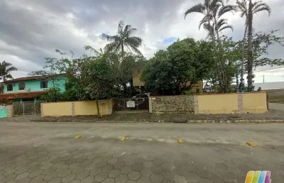 Casa com 8 quartos à venda na Rua Canelinha, Ubatuba, São Francisco do Sul