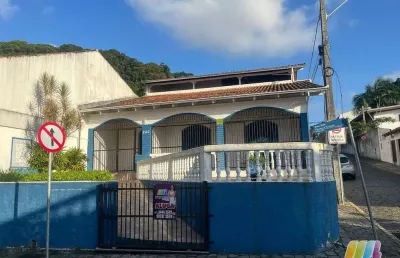 Casa para locação no centro historico de são francisco do sul,sc