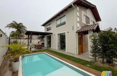 Casa com 4 quartos à venda na Rua Oslo Esquina C Erich Bosse, Itaguaçu, São Francisco do Sul