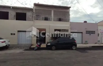 Casa com 4 quartos à venda na Rua Eretides Alencar, 280, Jardim Iracema, Fortaleza