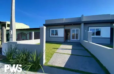 Casa geminada à venda, no bairro jardim atlântico, em tramandaí