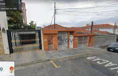Oportunidade para investidores! 10 dor terreno 10 x 50 com 6 casaas, 8 banheiros e 2 vagas.