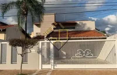Casa com 4 quartos à venda na Vila Brunhari, Bauru 
