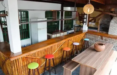 Oportunidade única em ponta negra – 11 suítes, espaço gastronômico e localização privilegiada