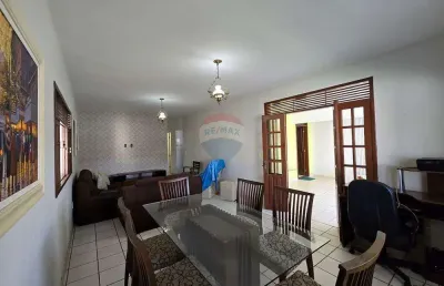 Excelente casa reformada na  cohabinal - 04 quartos e dependência completa
