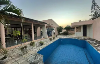 Casa com 6 quartos à venda na Rua Luiz Antônio Bezerra Lopes, 3718, Candelária, Natal