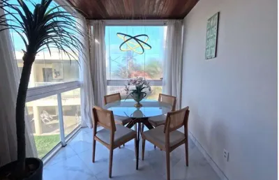 Duplex totalmente reformado com jacuzzi e churrasqueira na cobertura - vista mar exuberante