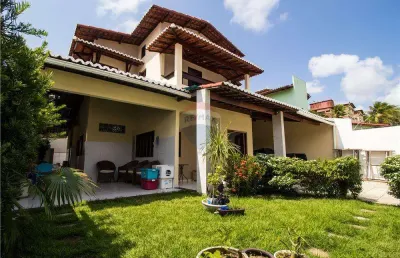 Aluga-se casa dúplex em capim macio com 06 quartos, sendo 04 suítes
