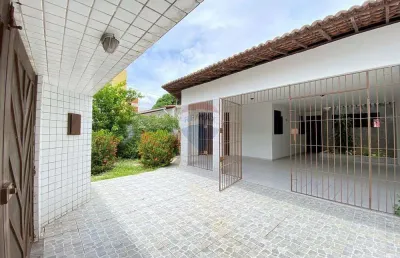 Casa com 3 quartos à venda na Rua Historiador Tobias Monteiro, 2054, Lagoa Nova, Natal