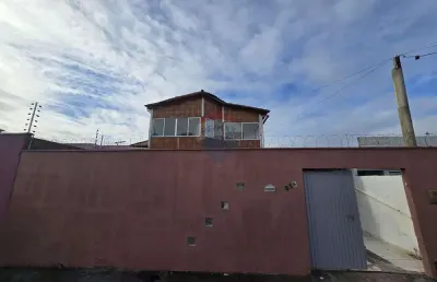Casa com primeiro andar no bairro jardins - são gonçalo do amarante