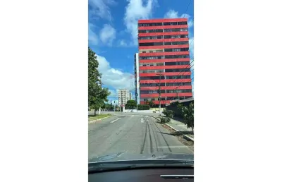 Apartamento com 2 quartos, andar mediano, sombra, bairro lagoa nova, 1 vaga de garagem.