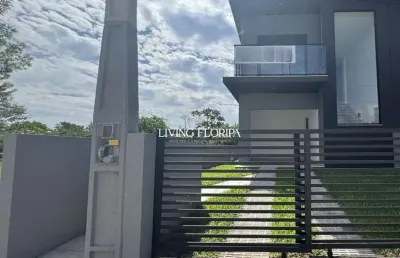 Casa com 3 quartos à venda na doutor cláudio américo prates, 4, campeche, florianópolis por r$ 1.450.000