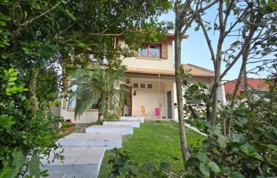 Casa com 3 quartos à venda na afonso fortkamp, 85, armação do pântano do sul, florianópolis por r$ 2.280.000