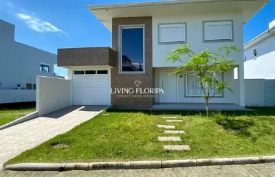 Casa em condomínio fechado com 4 quartos à venda na rua camarinhas, 211, campeche, florianópolis por r$ 2.550.000