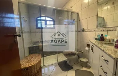 Casa 3 dormitóroios, 2 vagas, varanda  -  taboão da serra