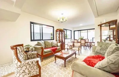 Sobrado com 3 dormitórios à venda, 210 m² por r$ 1.300.000,00 - condomínio golden park - jacareí/sp