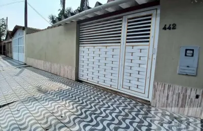 Casa isolada 03 dormitórios maracanã 400m praia - r$ 600.000