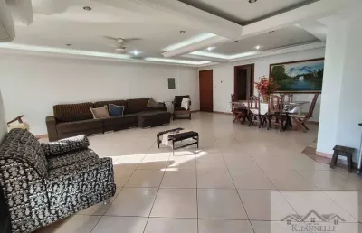 Apartamento no canto do forte - semi-mobiliada a 80 metros da praia!