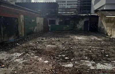 Terreno com edícula na guilhermina . praia grande . sp . alugo