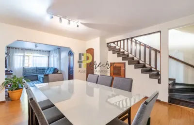 Amplo sobrado no bairro fanny- com 245m² de área total, 4 quartos