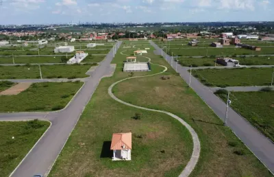 Terreno à venda na Rua Excede, Campo Limpo, Feira de Santana