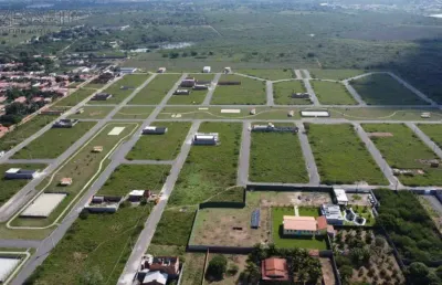Terreno à venda na Rua Excede, Campo Limpo, Feira de Santana
