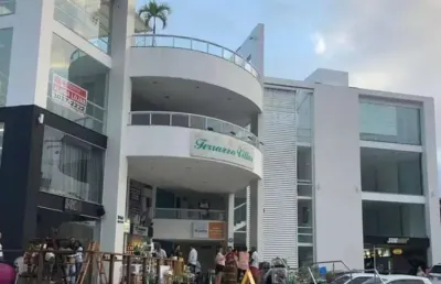 Ponto comercial para alugar na avenida praia de itapoan, 1, vilas do atlantico, lauro de freitas por r$ 4.500