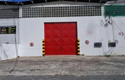 Barracão / galpão / depósito para alugar na rua dos franciscanos, dom avelar, salvador por r$ 7.000
