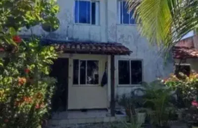 Casa em condomínio fechado com 2 quartos à venda na avenida luiz tarquínio pontes, d, centro, lauro de freitas por r$ 450.000