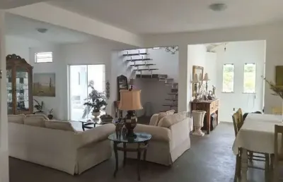 Casa em condomínio fechado com 3 quartos à venda na Avenida Cândido Sales, Arembepe (Abrantes), Camaçari