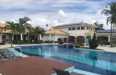 Casa em condomínio fechado com 3 quartos à venda na Avenida Luiz Tarquínio Pontes, 926, Centro, Lauro de Freitas