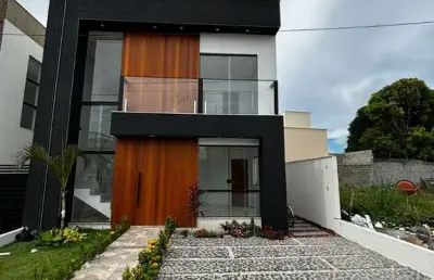 Casa em condomínio fechado com 3 quartos à venda na rua sucupió, abrantes, camaçari por r$ 890.000