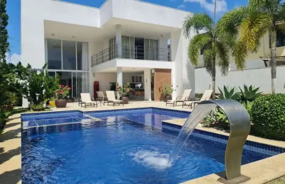 Casa em condomínio fechado com 5 quartos à venda na avenida praia de pajussara, s/n, vilas do atlantico, lauro de freitas por r$ 4.500.000