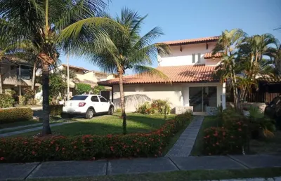 Casa em condomínio fechado com 5 quartos à venda na rua pataro machado, e, parque jockey clube, lauro de freitas por r$ 1.280.000