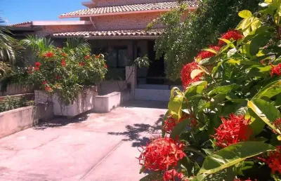 Casa com 11 quartos à venda na rua praia de itamaracá, vilas do atlantico, lauro de freitas, 490 m2 por r$ 1.200.000