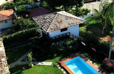 Casa em condomínio fechado com 4 quartos à venda na Avenida Santos Dumont, Estrada do Coco, Lauro de Freitas