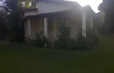 Casa com 3 quartos à venda na rua luiz a nogueira, 1112, caji, lauro de freitas, 400 m2 por r$ 1.800.000