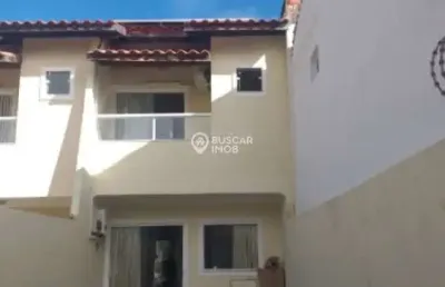 Casa com 3 quartos à venda na rua itabuna, 15, vila praiana, lauro de freitas por r$ 450.000
