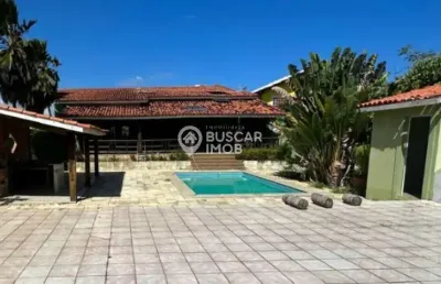 Casa em condomínio fechado com 5 quartos à venda na avenida praia de pajussara, s/n, vilas do atlantico, lauro de freitas por r$ 1.800.000