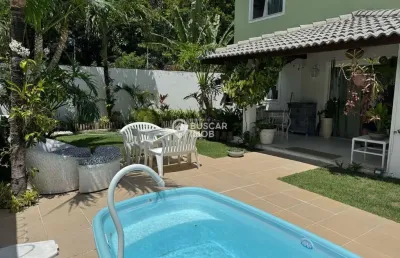 Casa em condomínio fechado com 3 quartos à venda na rodovia ba-099 - estrada do côco km 13, abrantes, camaçari, 140 m2 por r$ 720.000