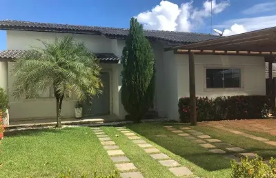 Casa em condomínio fechado com 5 quartos para alugar na avenida santos dumont, estrada do coco, lauro de freitas, 220 m2 por r$ 7.000