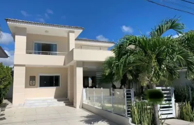 Casa em condomínio fechado com 4 quartos à venda na rua priscila b dutra, buraquinho, lauro de freitas por r$ 1.980.000